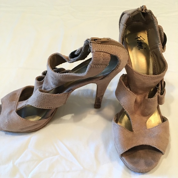 Women’s size 8 heels 👠 - Picture 3 of 5